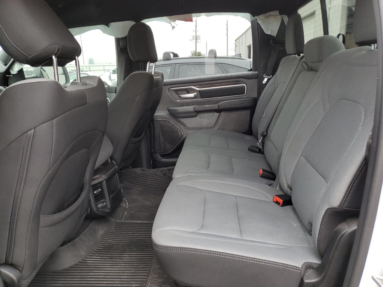2021 RAM 1500 - Image 10