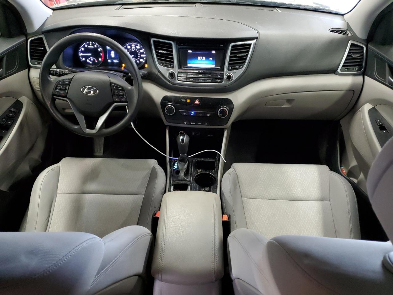 2017 Hyundai Tucson - Image 8