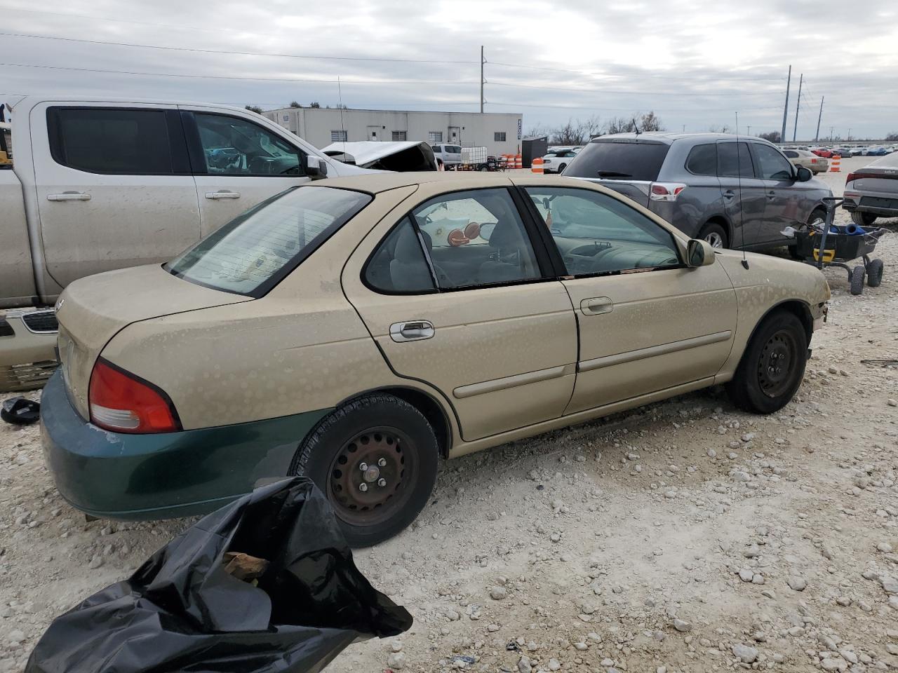 2002 Nissan Sentra - Image 3