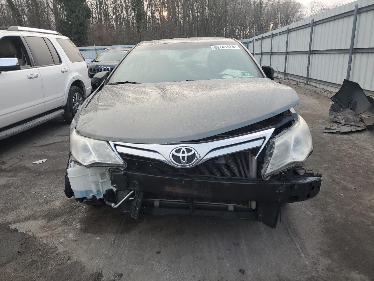 2014 Toyota Camry - Image 5