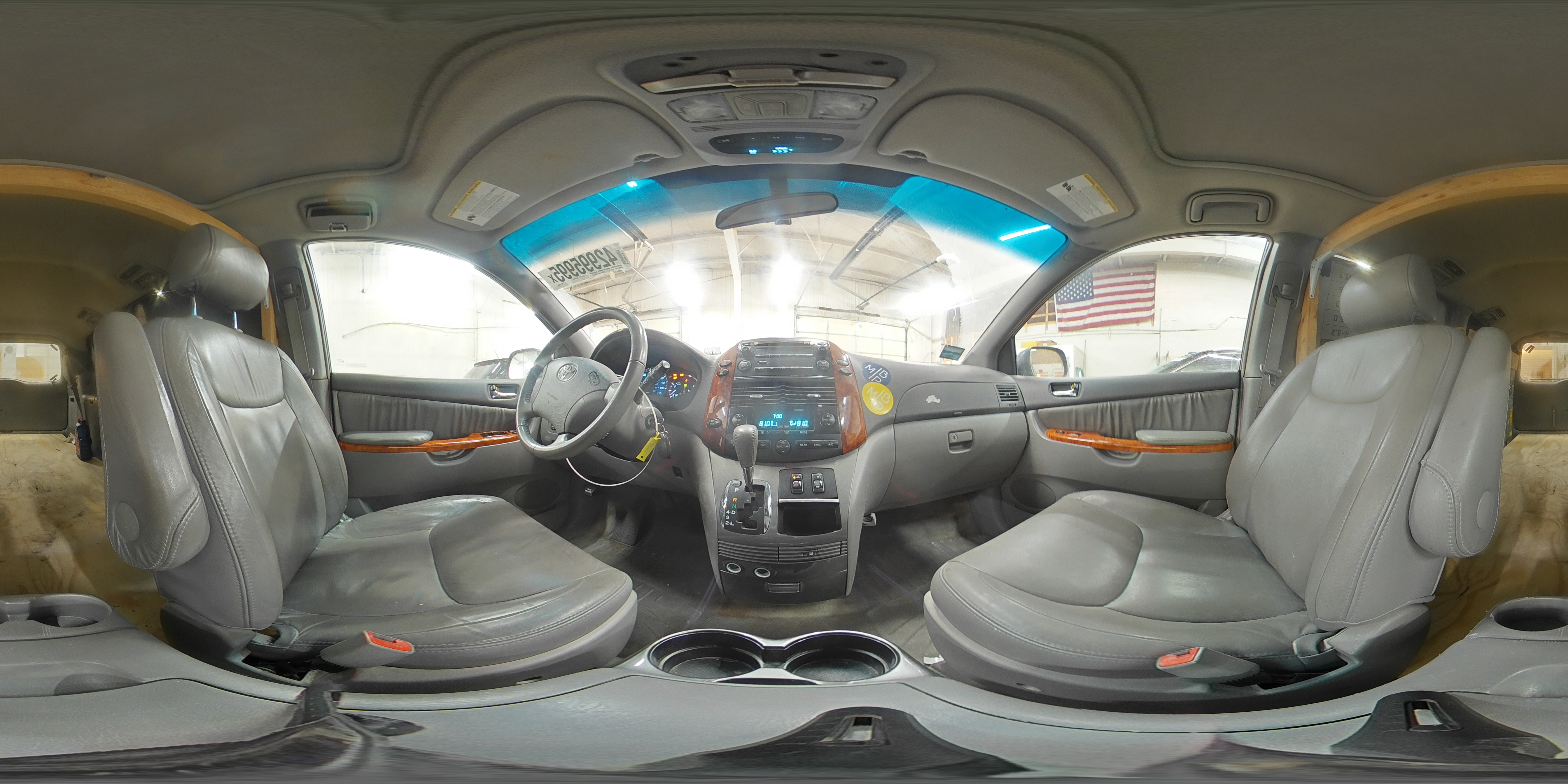 2006 Toyota Sienna - Image 13