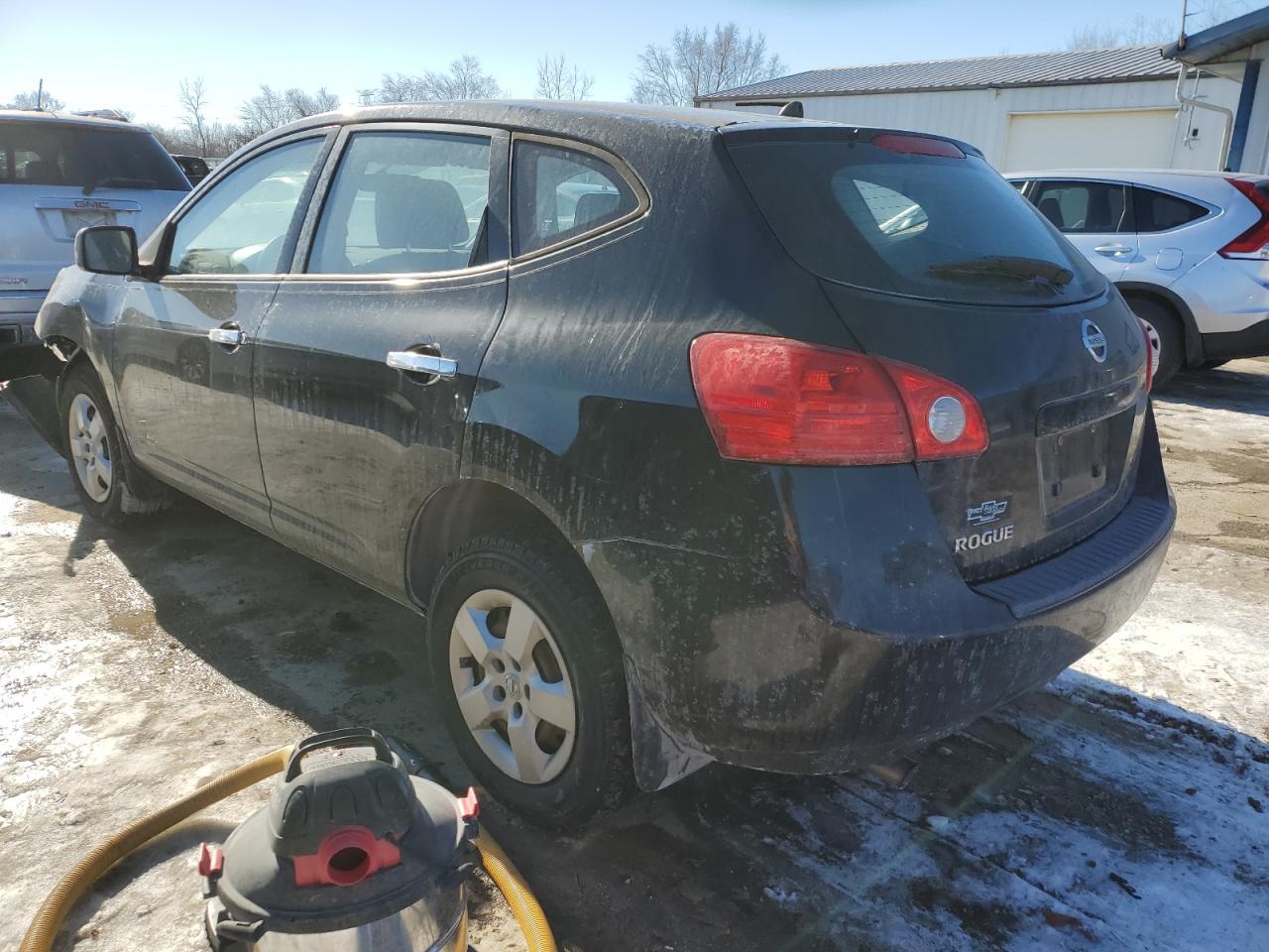 2010 Nissan Rogue - Image 2
