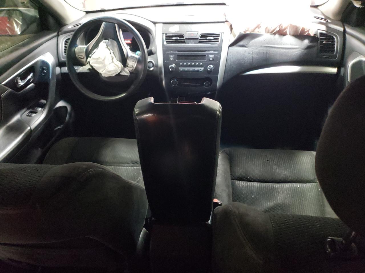2015 Nissan Altima - Image 8