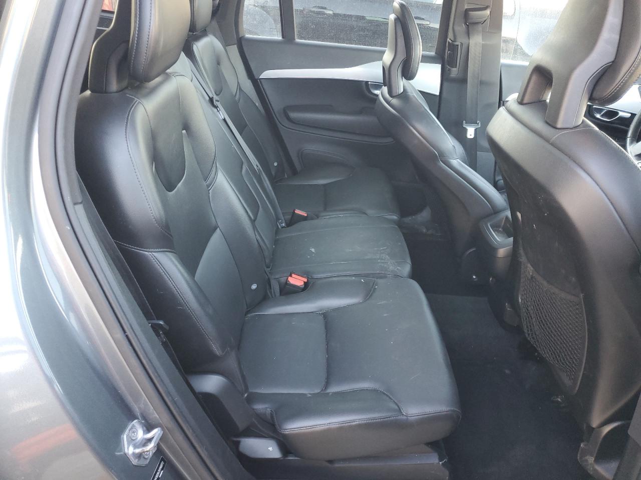 2017 Volvo XC90 - Image 11