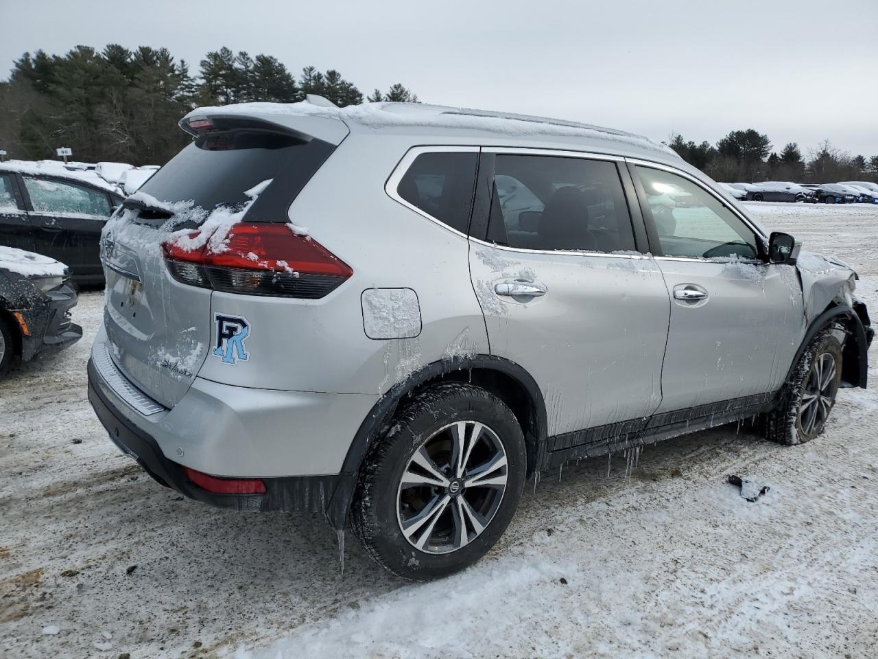 2019 Nissan Rogue - Image 3