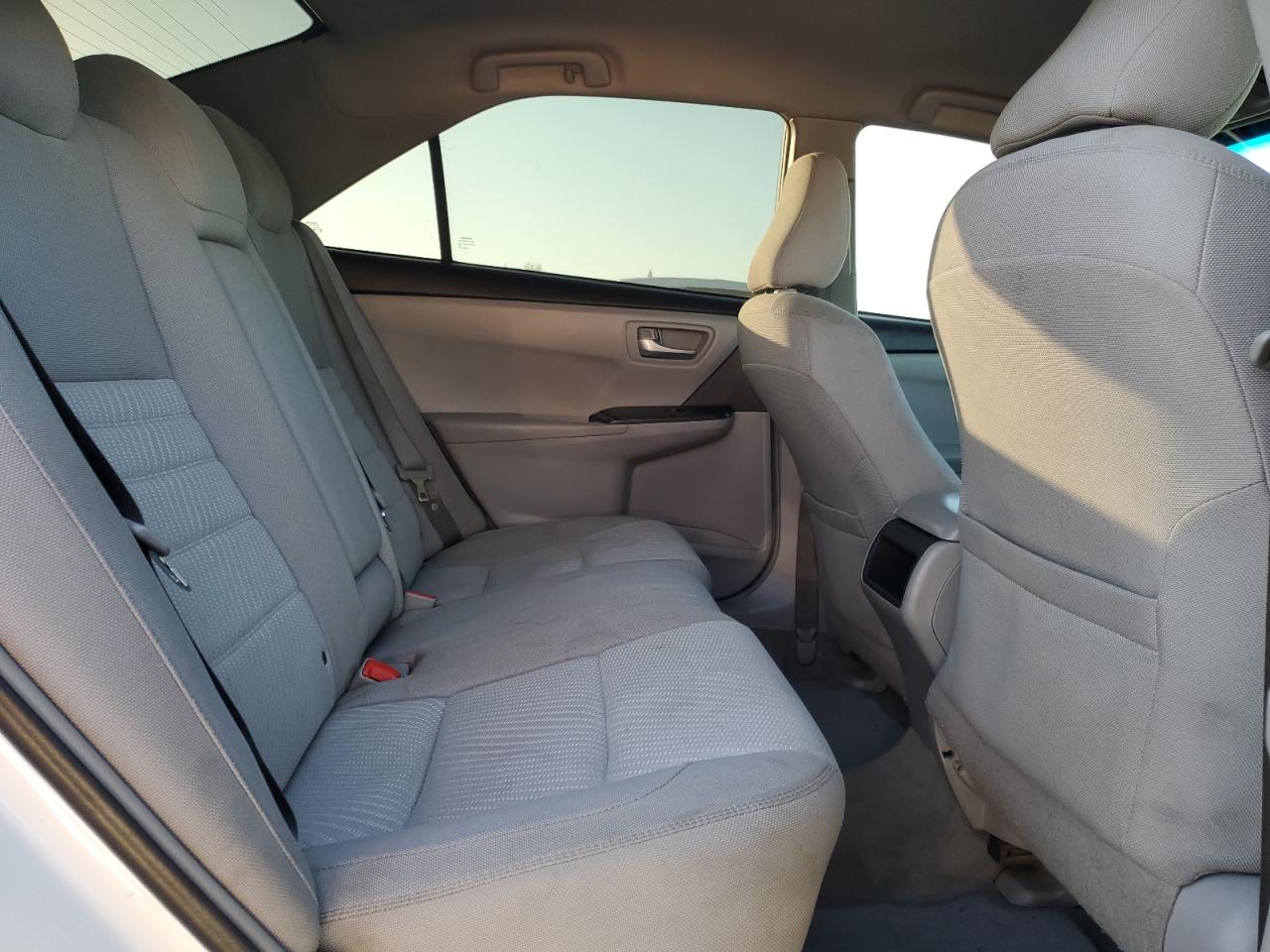 2016 Toyota Camry - Image 10