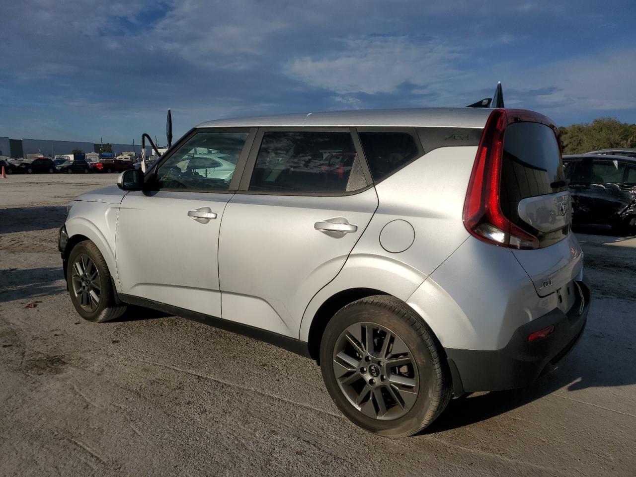 2021 Kia Soul - Image 2