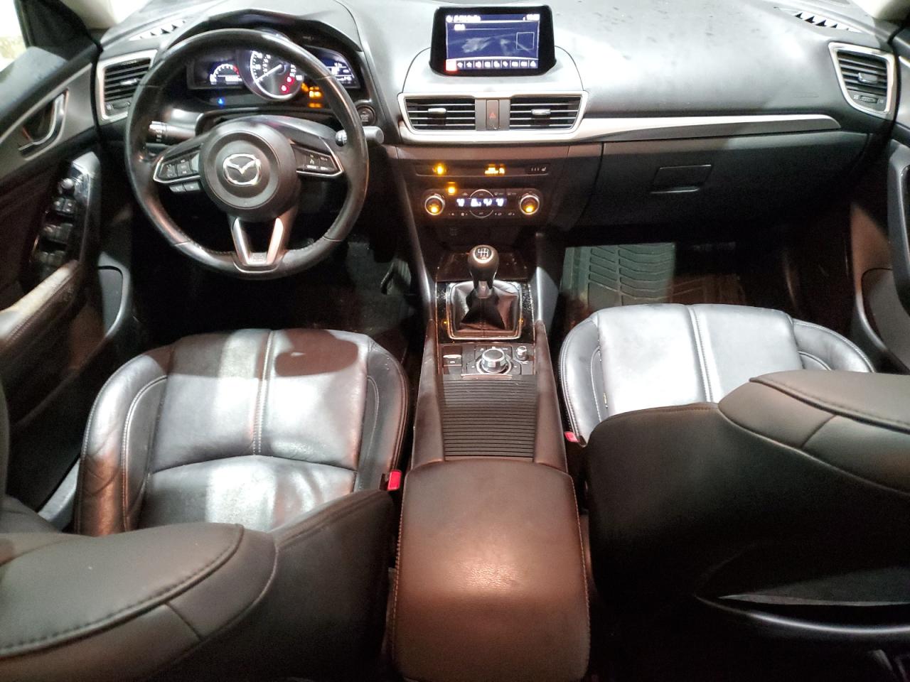 2018 Mazda 3 - Image 8