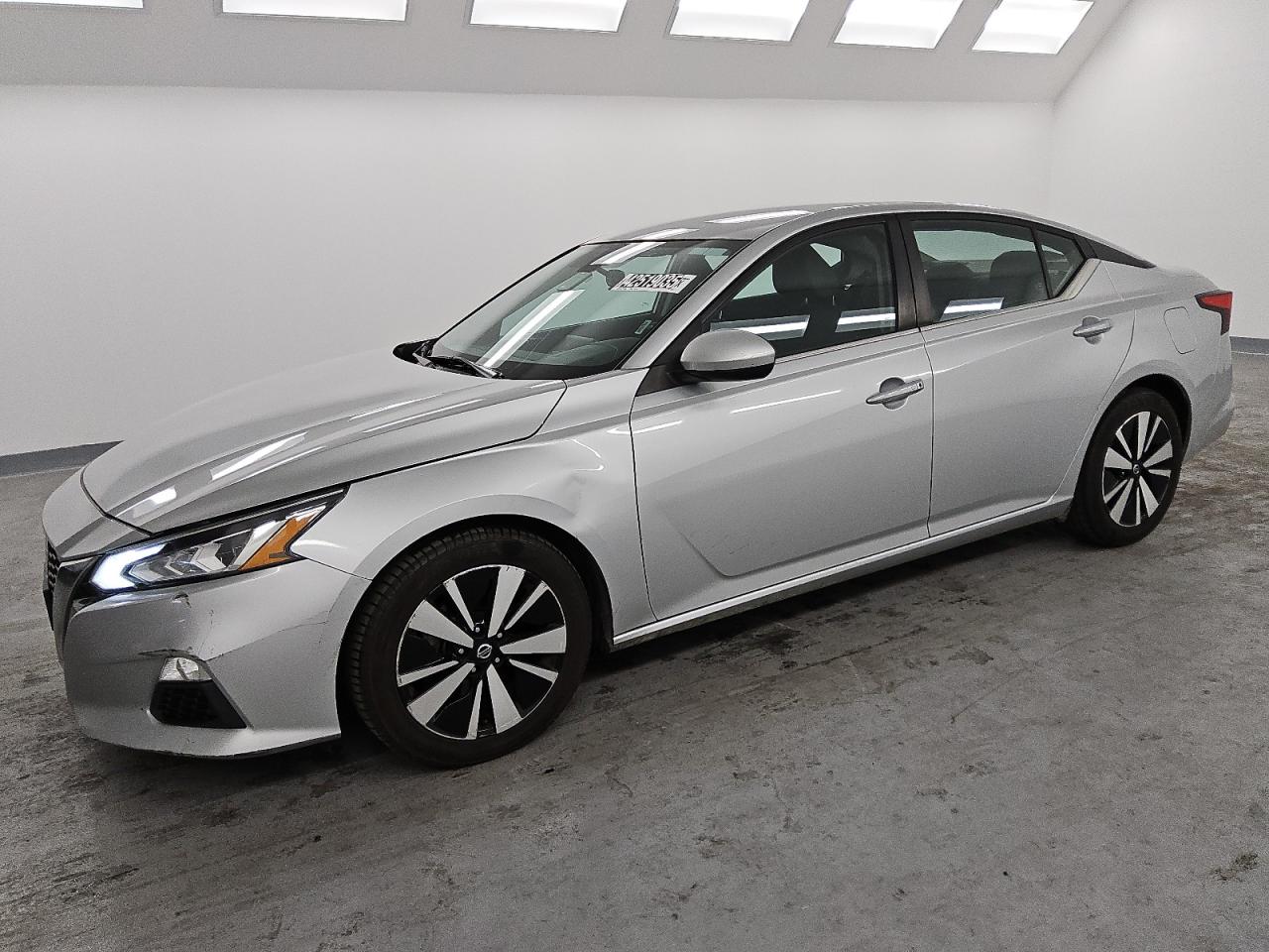 2021 Nissan Altima - Image 1