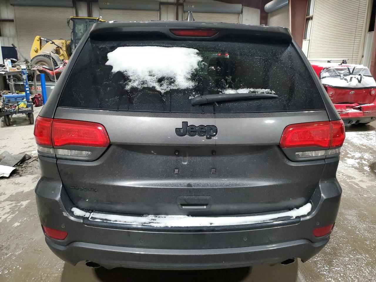 2015 Jeep Grand Cherokee - Image 6