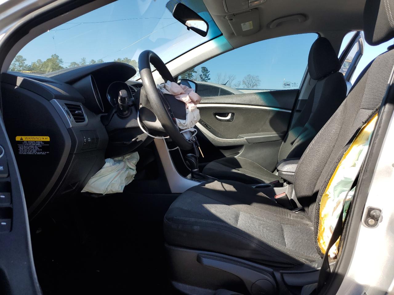 2016 Hyundai Elantra - Image 7