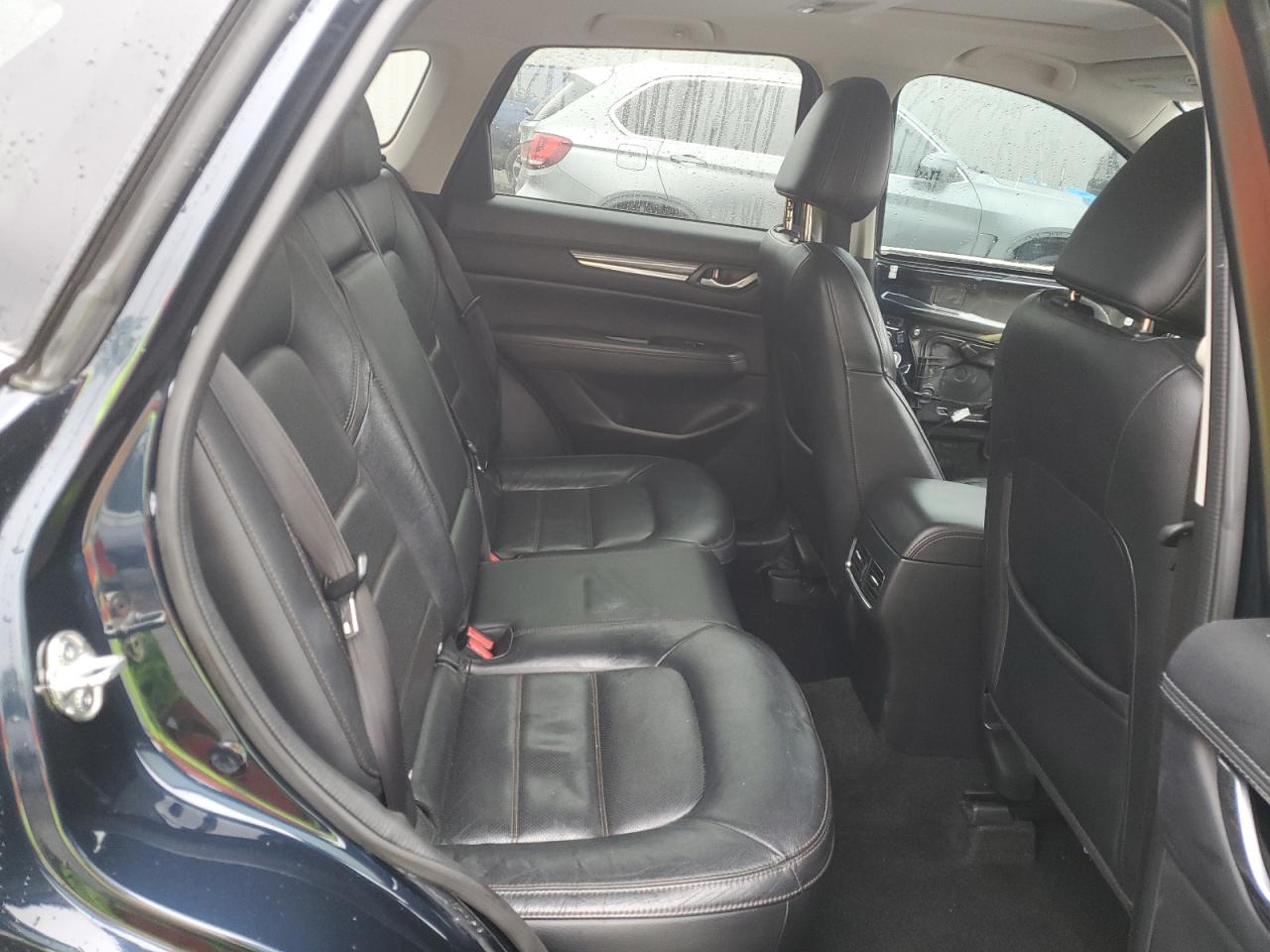 2017 Mazda CX-5 - Image 11