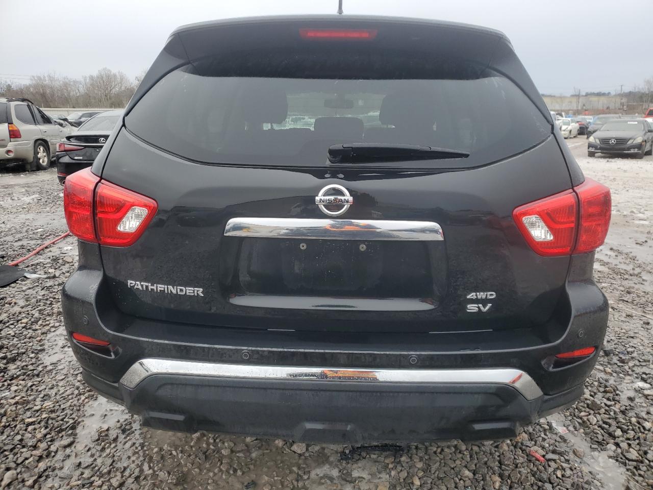 2017 Nissan Pathfinder - Image 6