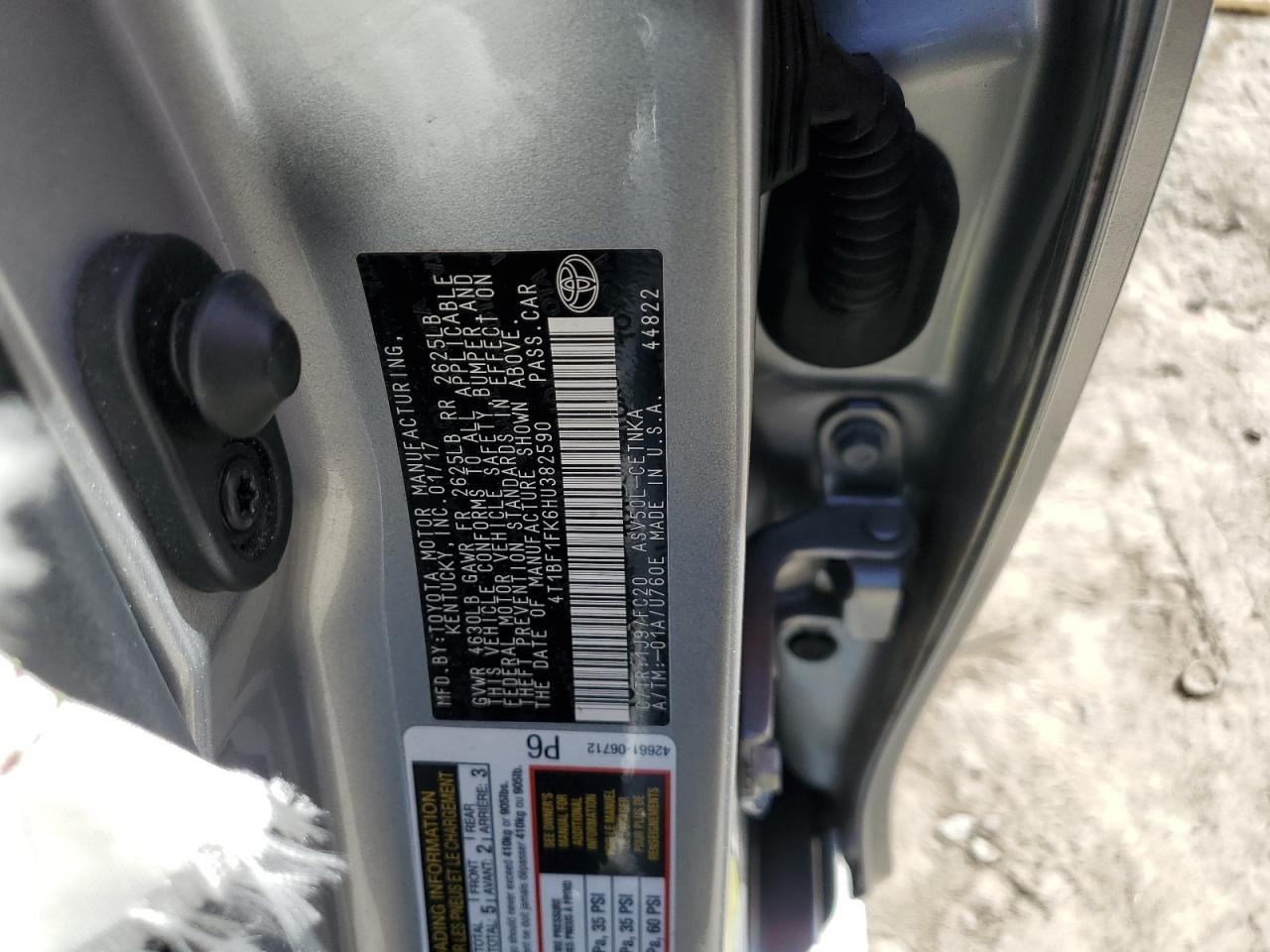 2017 Toyota Camry - Image 12