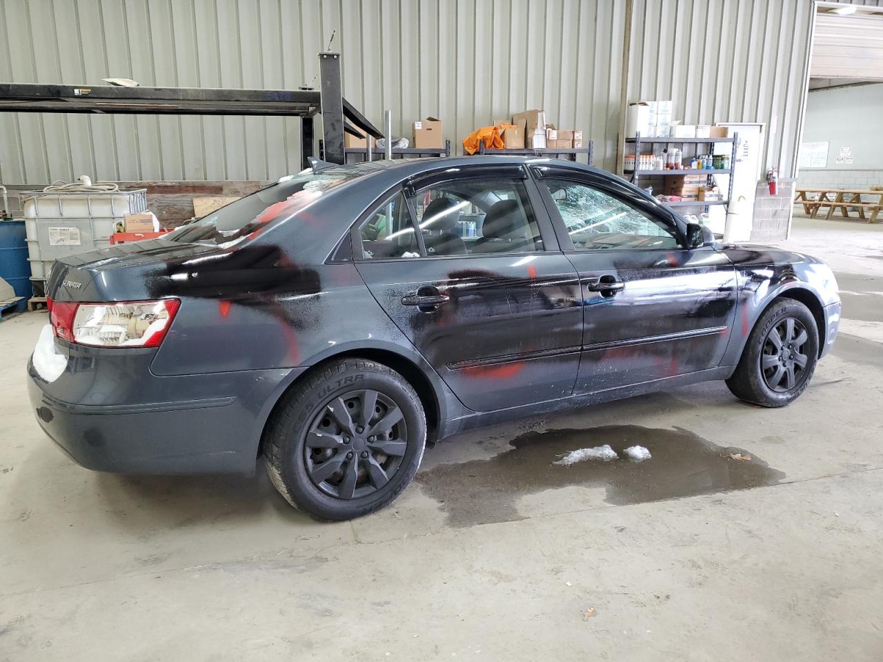 2010 Hyundai Sonata - Image 3