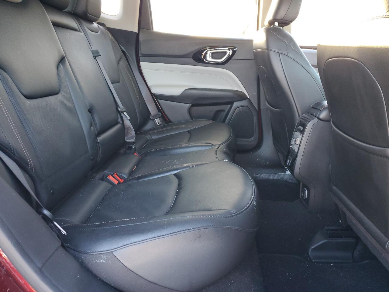 2022 Jeep Compass - Image 11