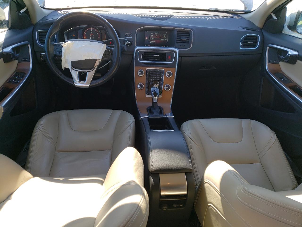 2017 Volvo S60 - Image 8