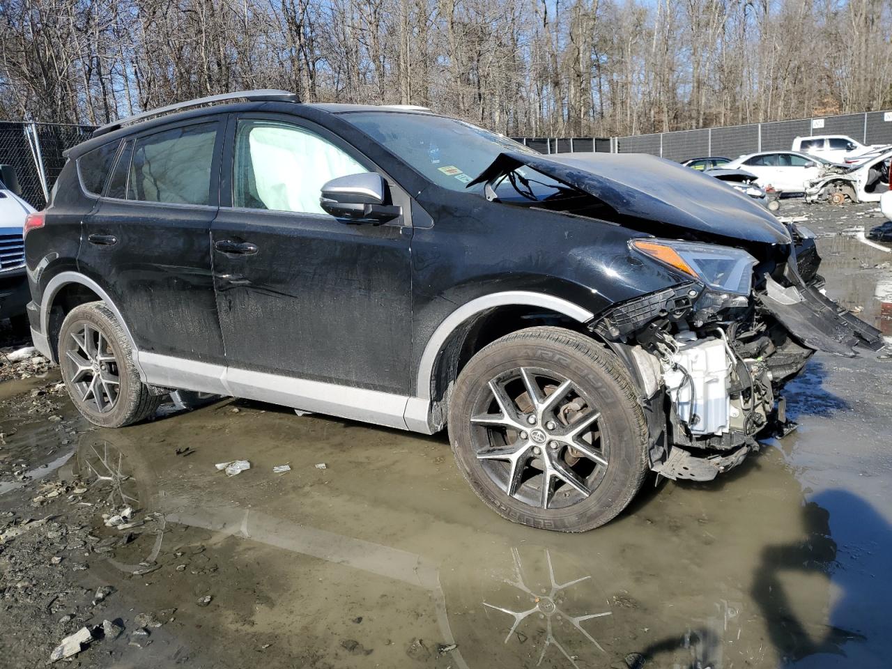 2018 Toyota RAV 4 - Image 4