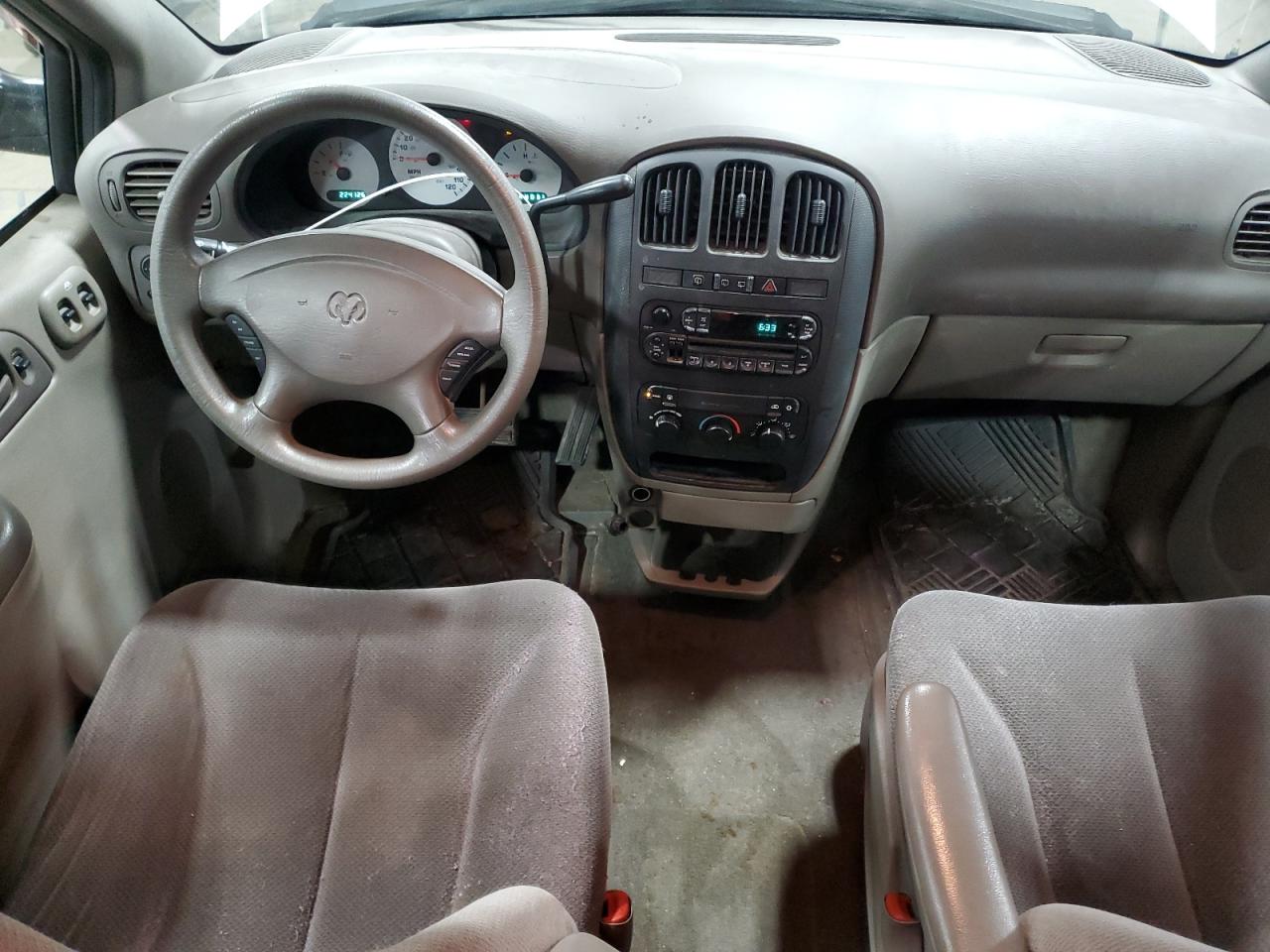 2002 Dodge Caravan - Image 8