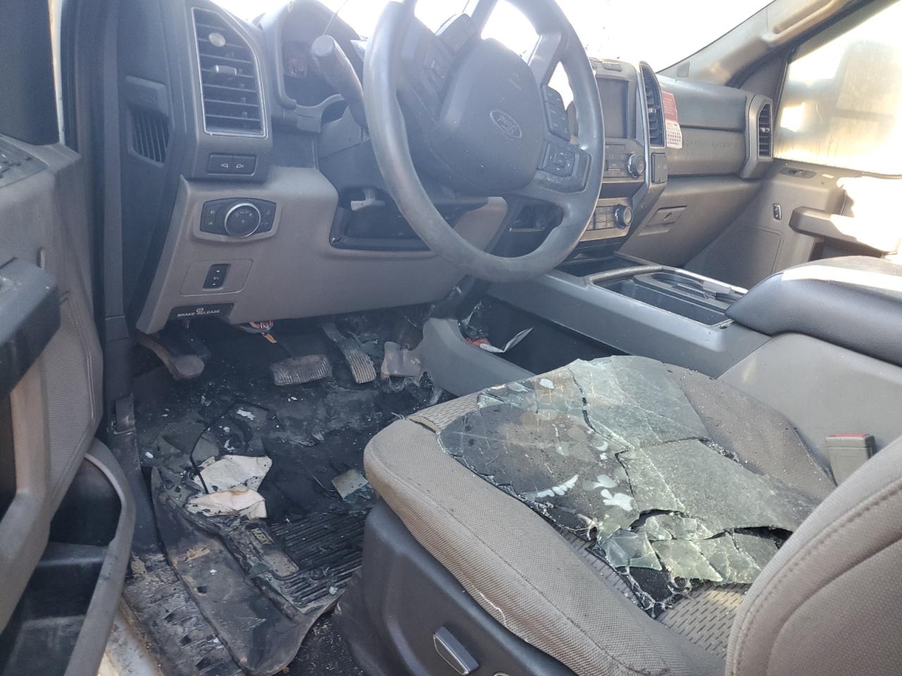 2019 Ford F250 - Image 8