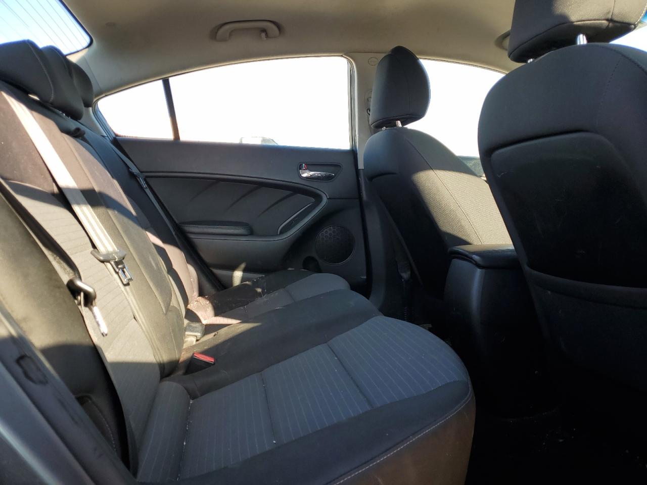 2016 Kia Forte - Image 10