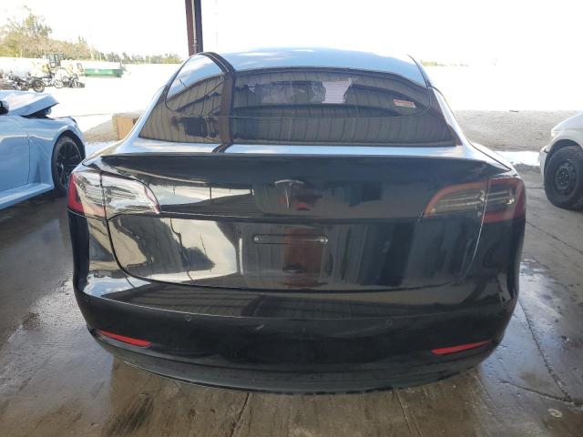  TESLA MODEL 3 2021 Czarny