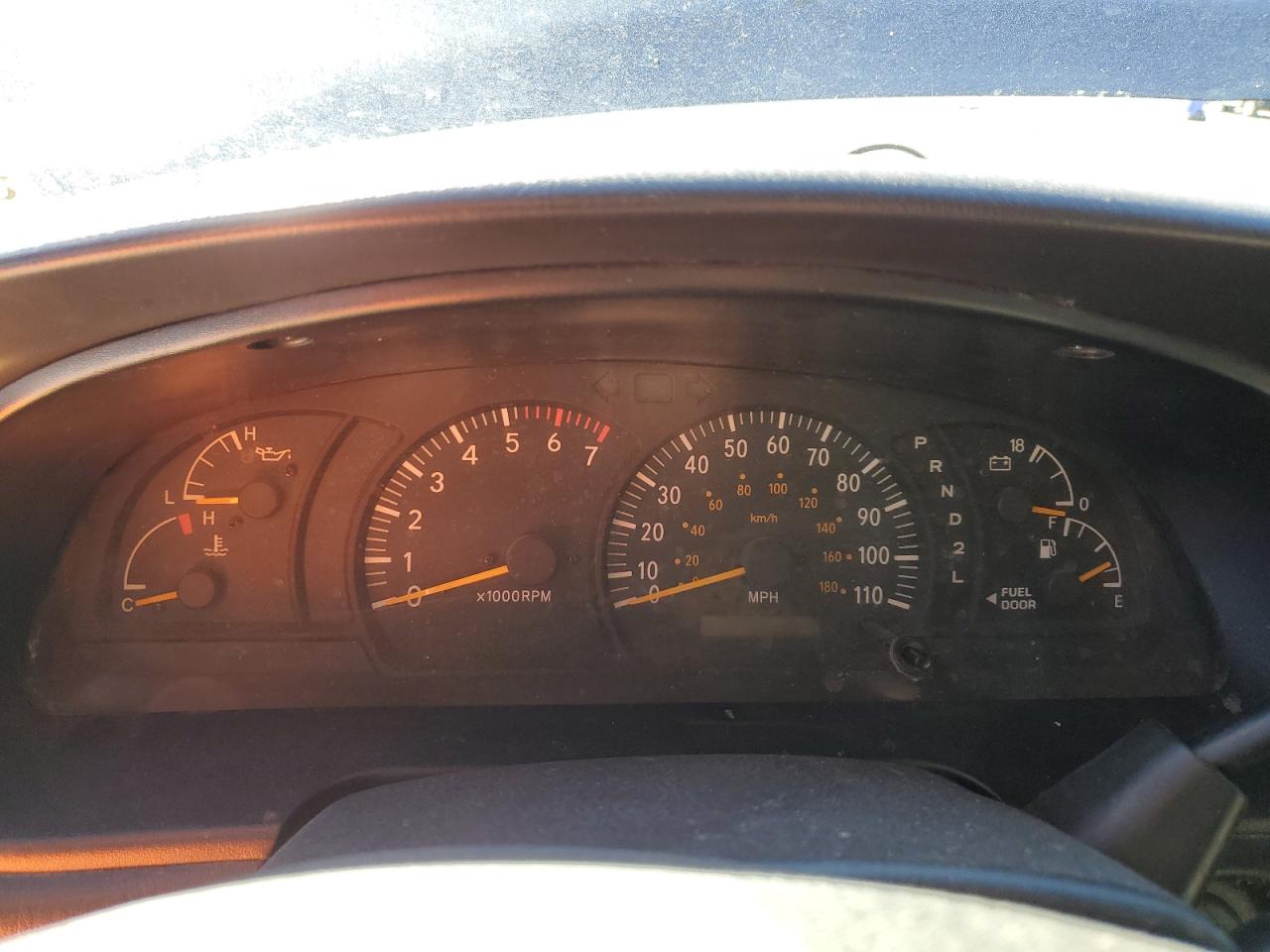 2004 Toyota Tundra - Image 9