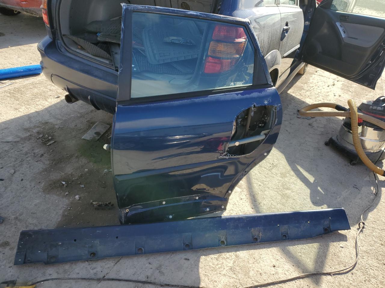 2006 Pontiac Vibe - Image 12