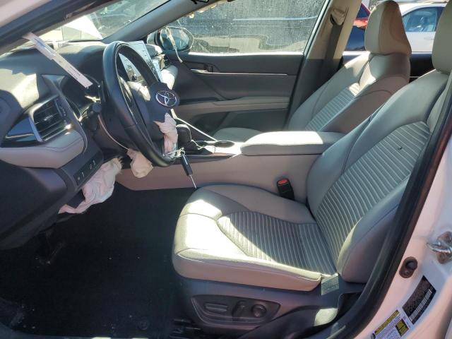  TOYOTA CAMRY 2023 Белый