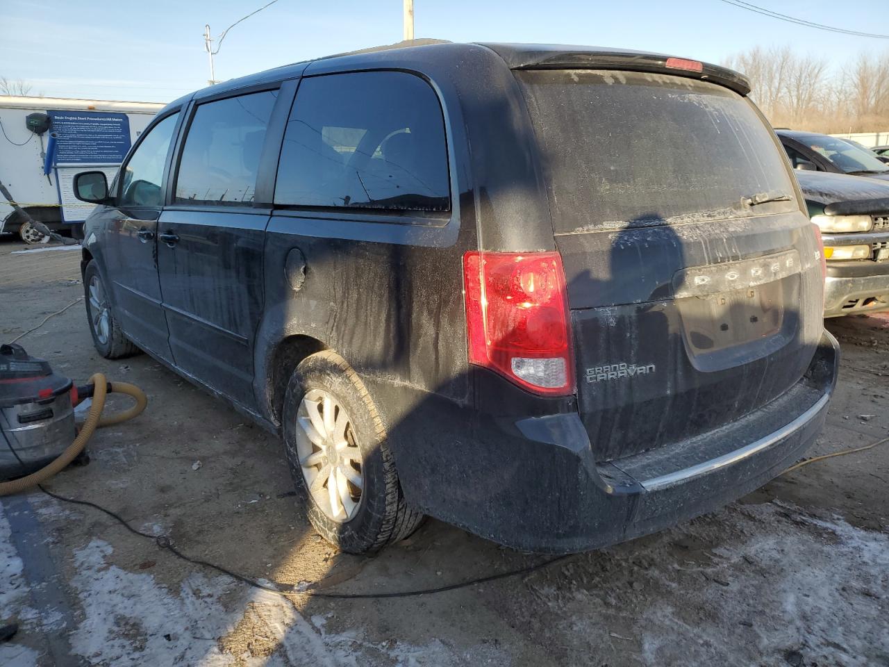 2013 Dodge Caravan - Image 2
