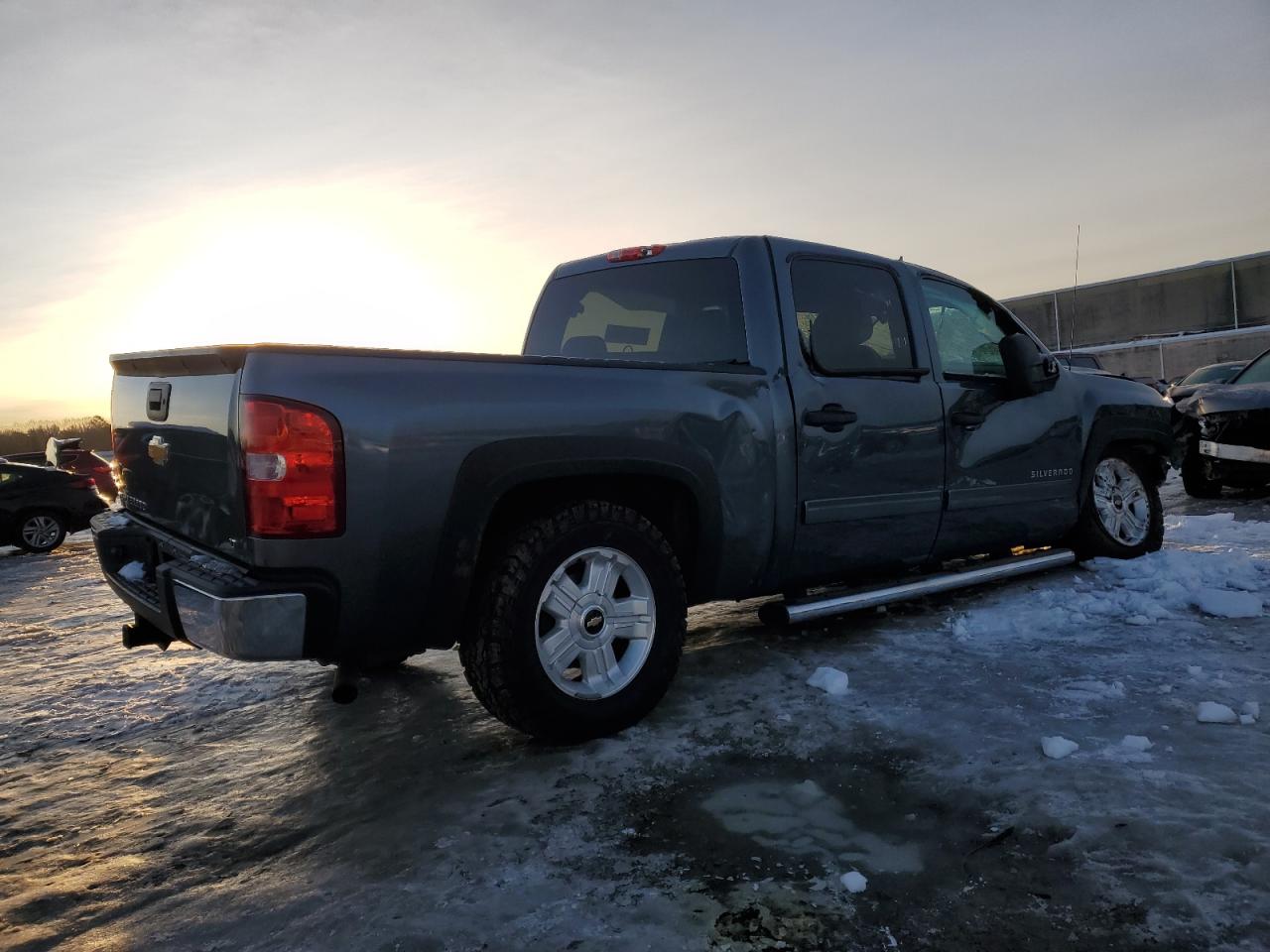 2013 Chevrolet Silverado - Image 3
