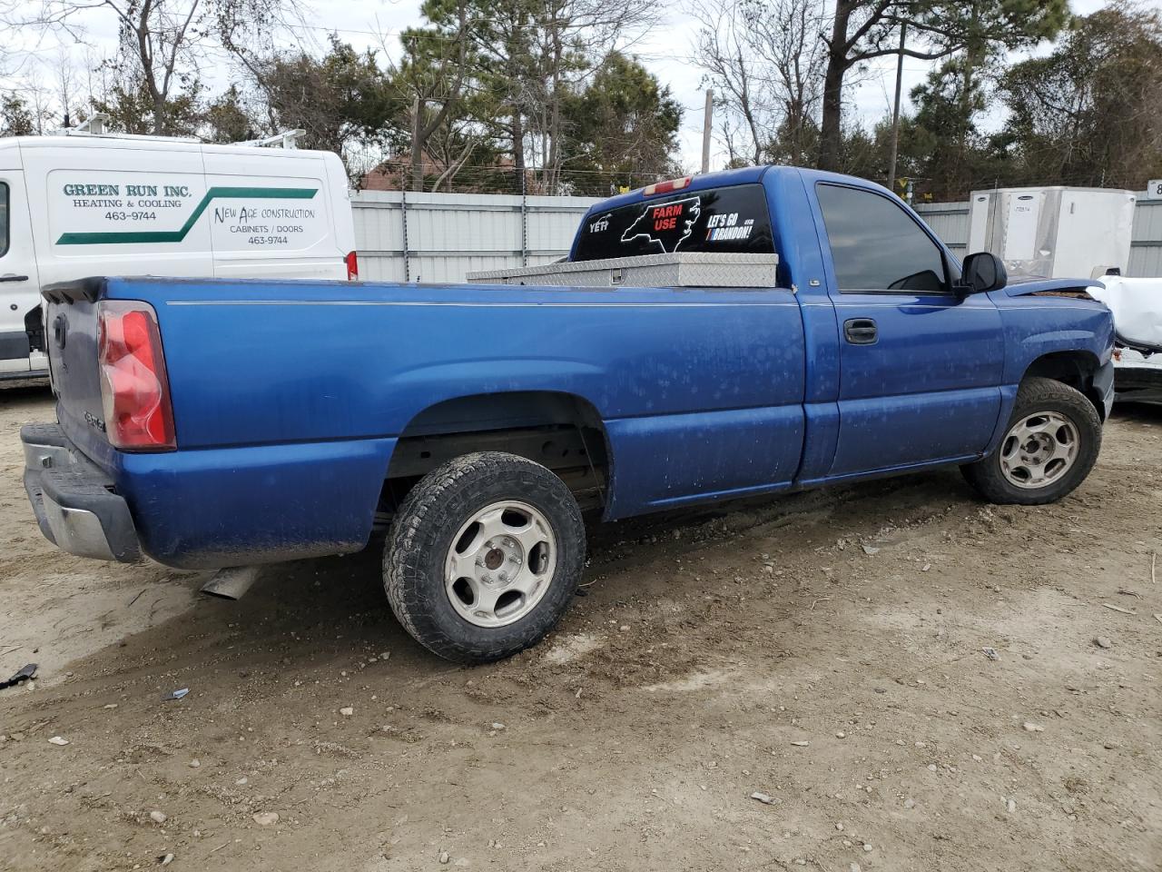 2003 Chevrolet Silverado - Image 3