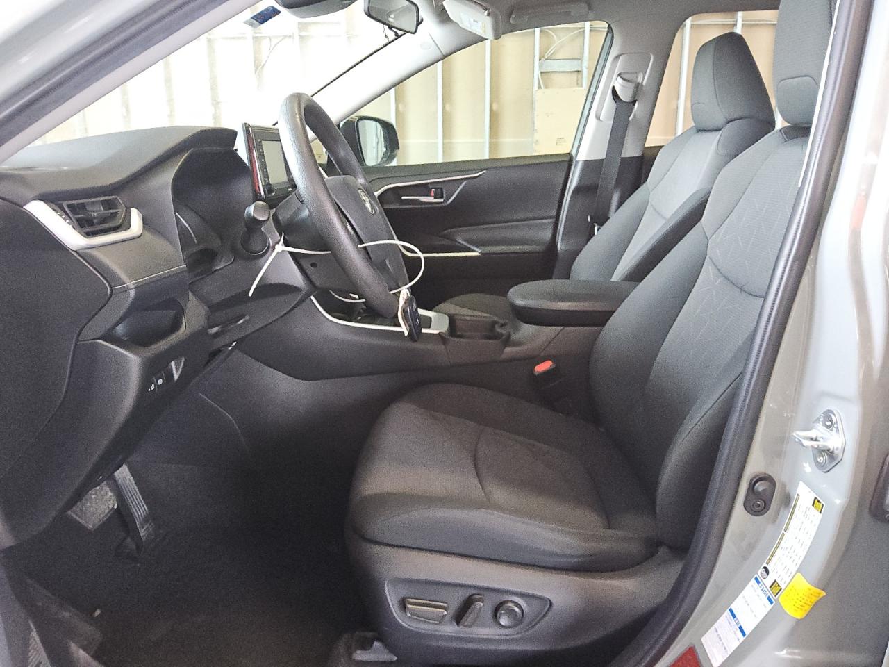 2021 Toyota RAV 4 - Image 7