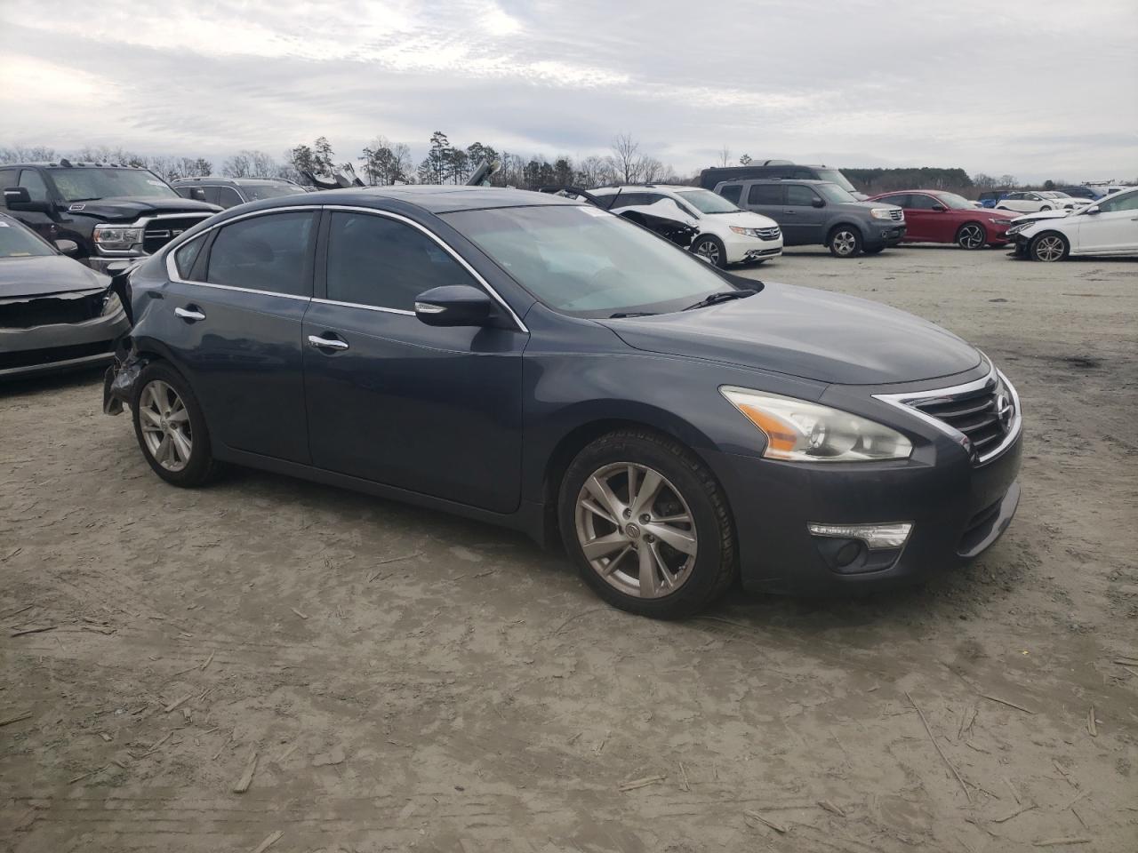 2013 Nissan Altima - Image 4
