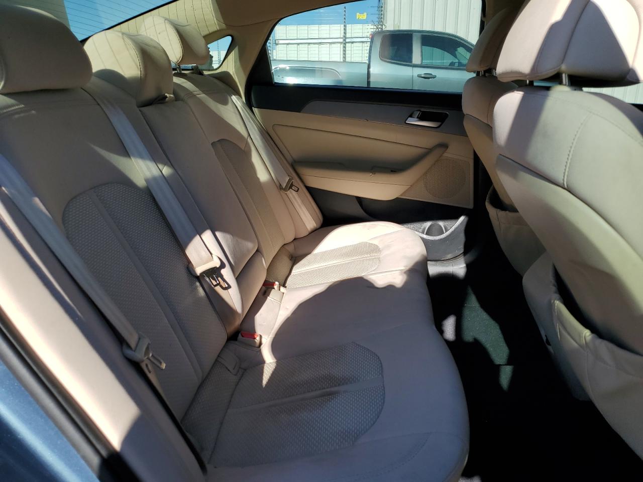 2016 Hyundai Sonata - Image 10