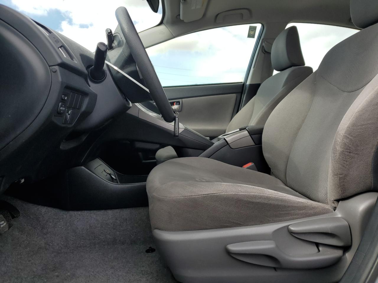 2015 Toyota Prius - Image 7