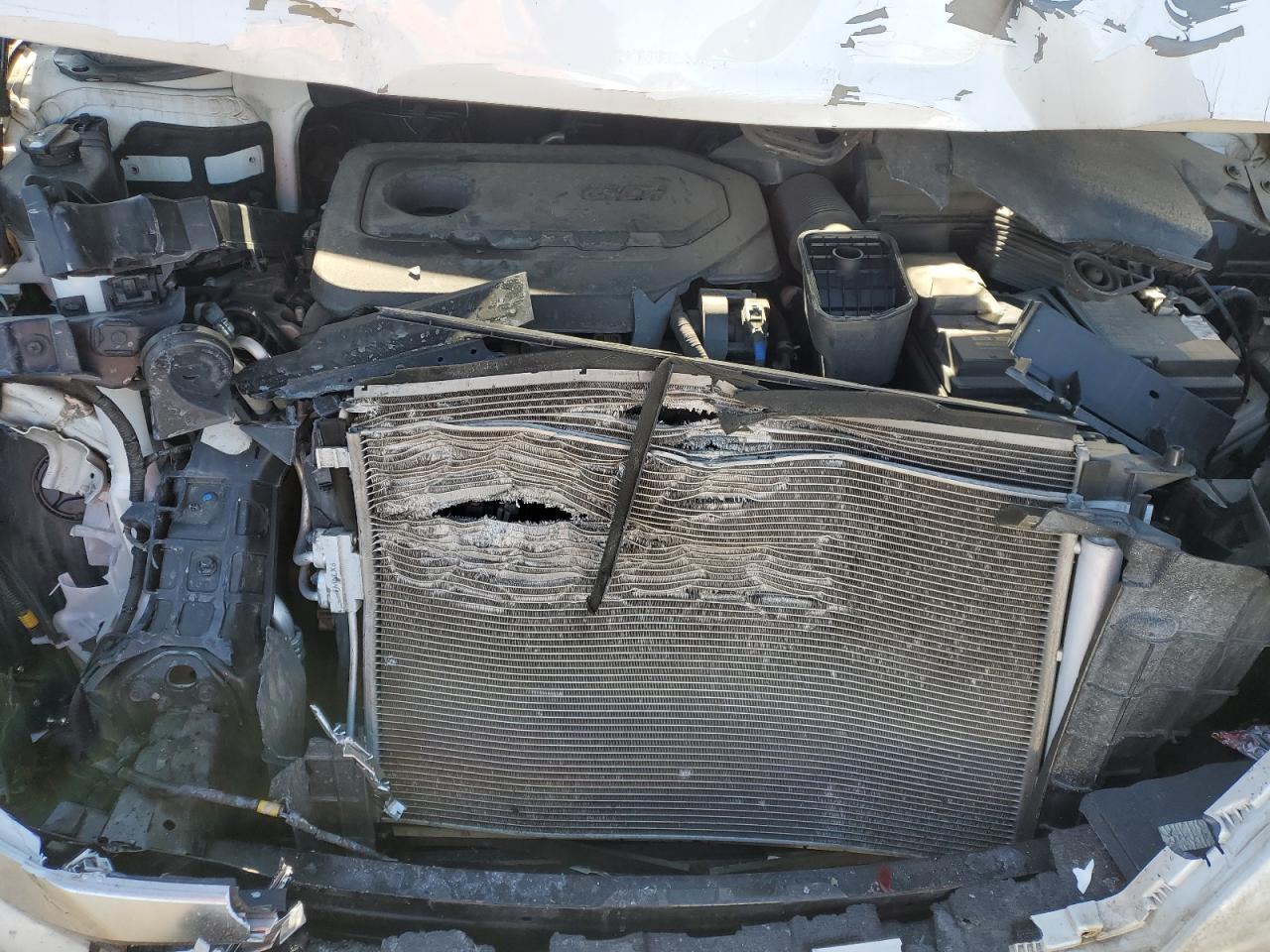 2019 Hyundai Santa Fe - Image 12