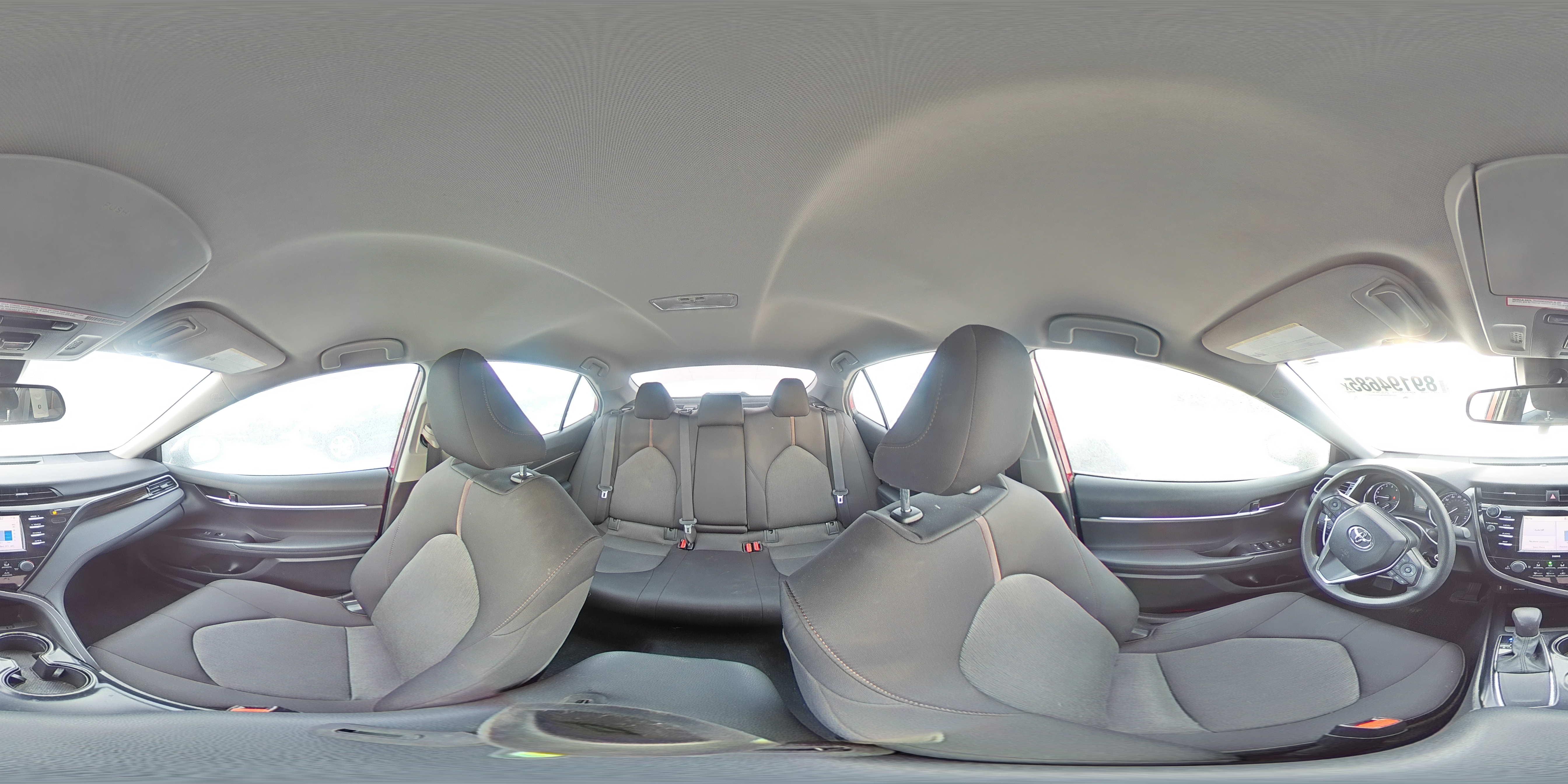 2020 Toyota Camry - Image 15