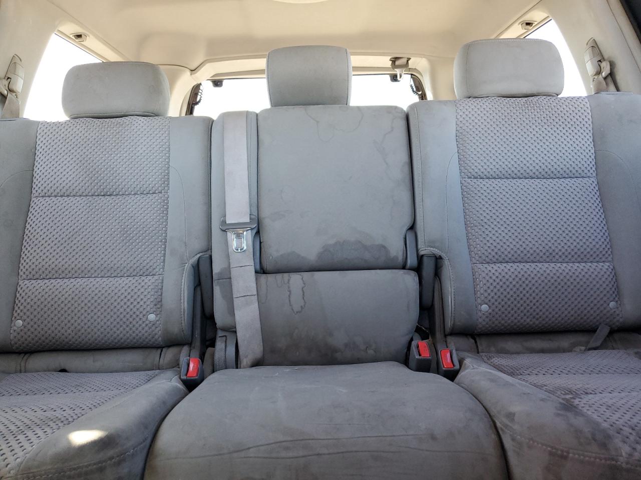 2006 Nissan Armada - Image 10