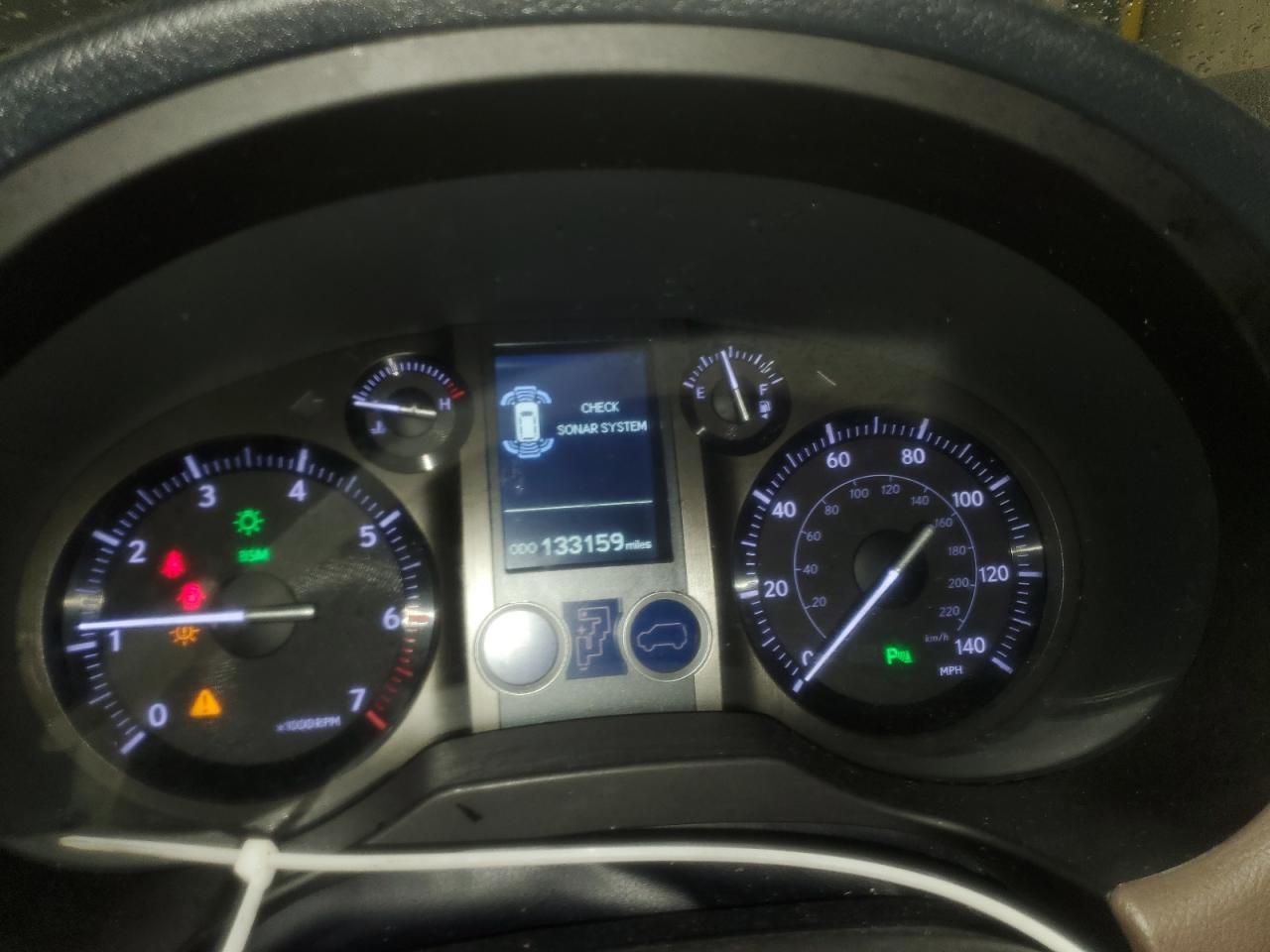 2017 Lexus GX - Image 9