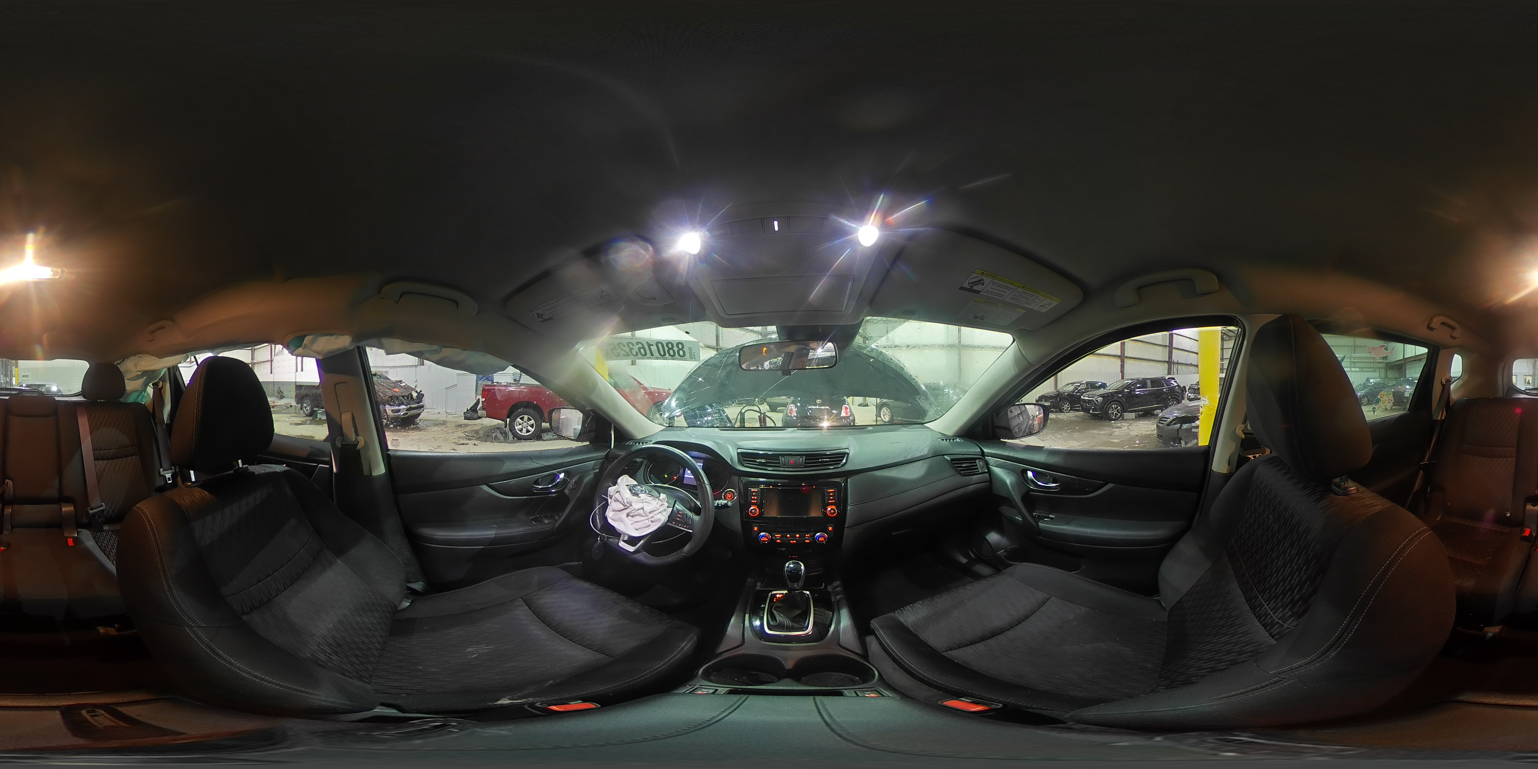 2019 Nissan Rogue - Image 15