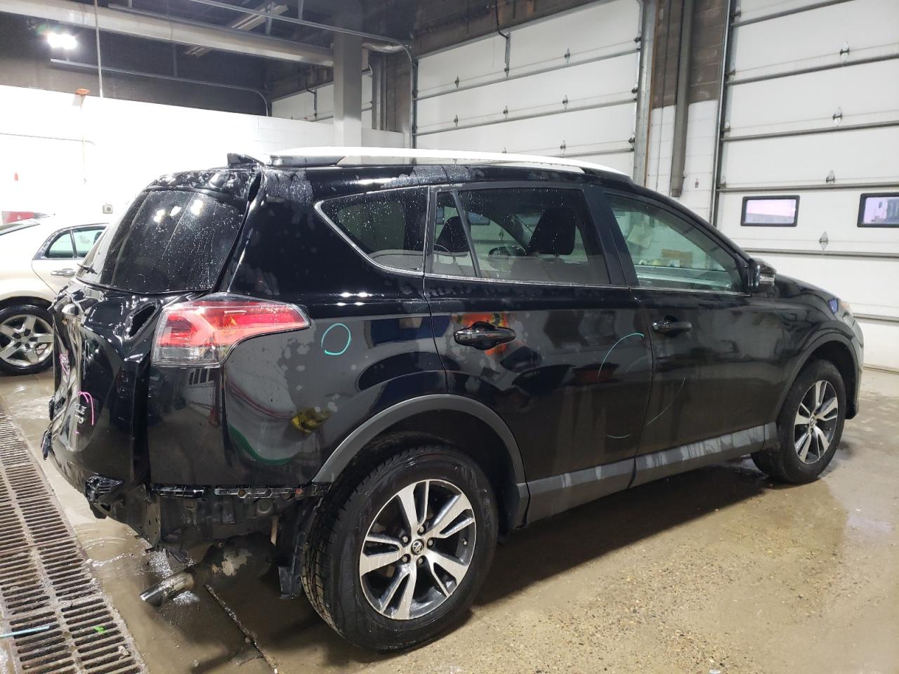 2016 Toyota RAV 4 - Image 3
