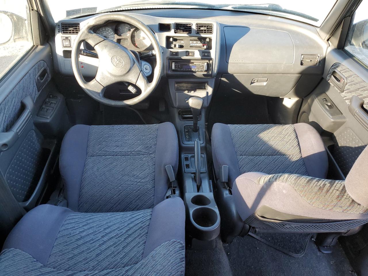 2000 Toyota RAV 4 - Image 8