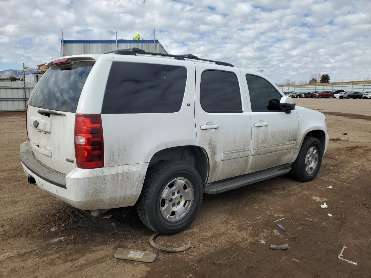 2011 Chevrolet Tahoe - Image 3