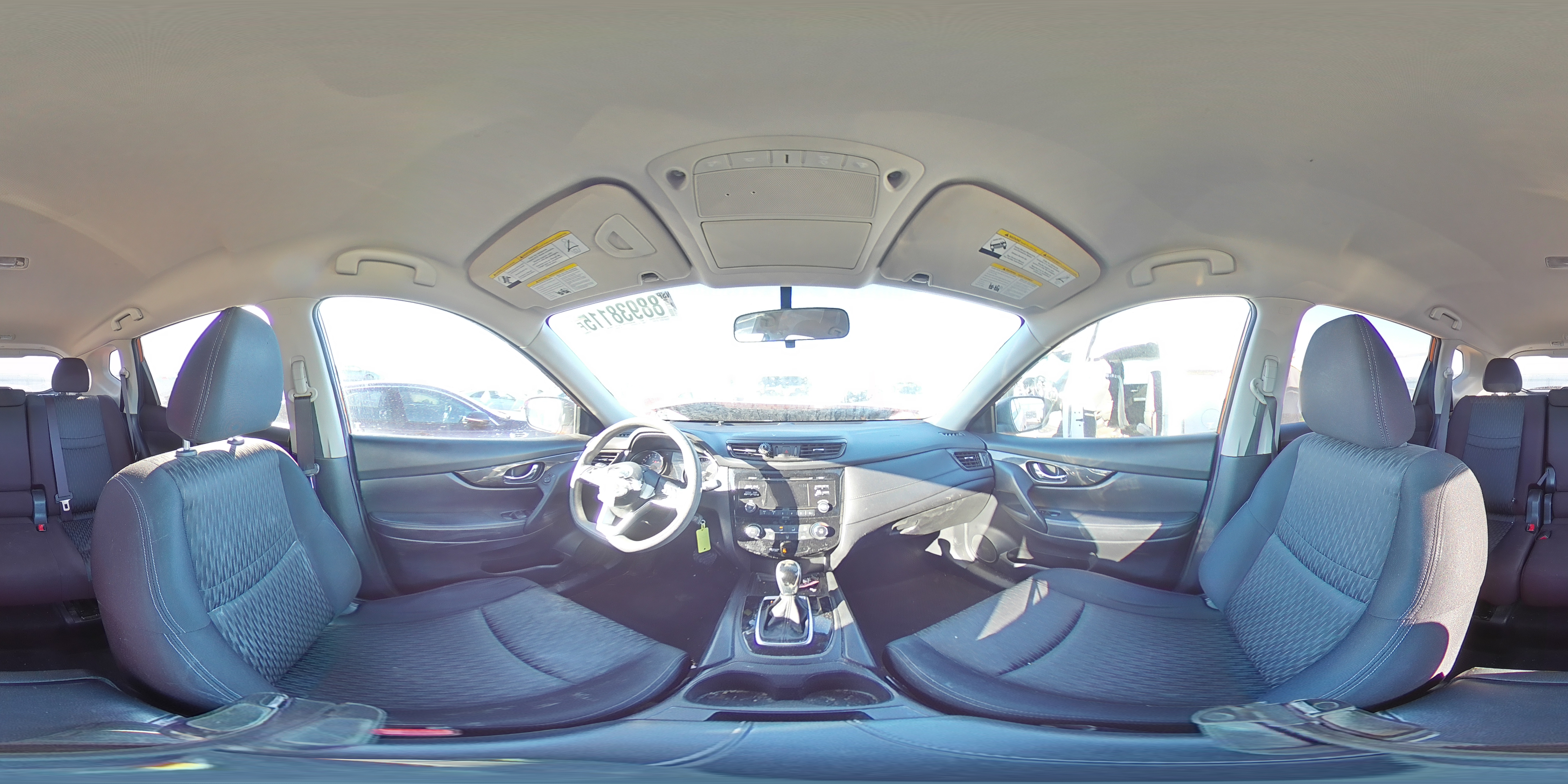 2017 Nissan Rogue - Image 14