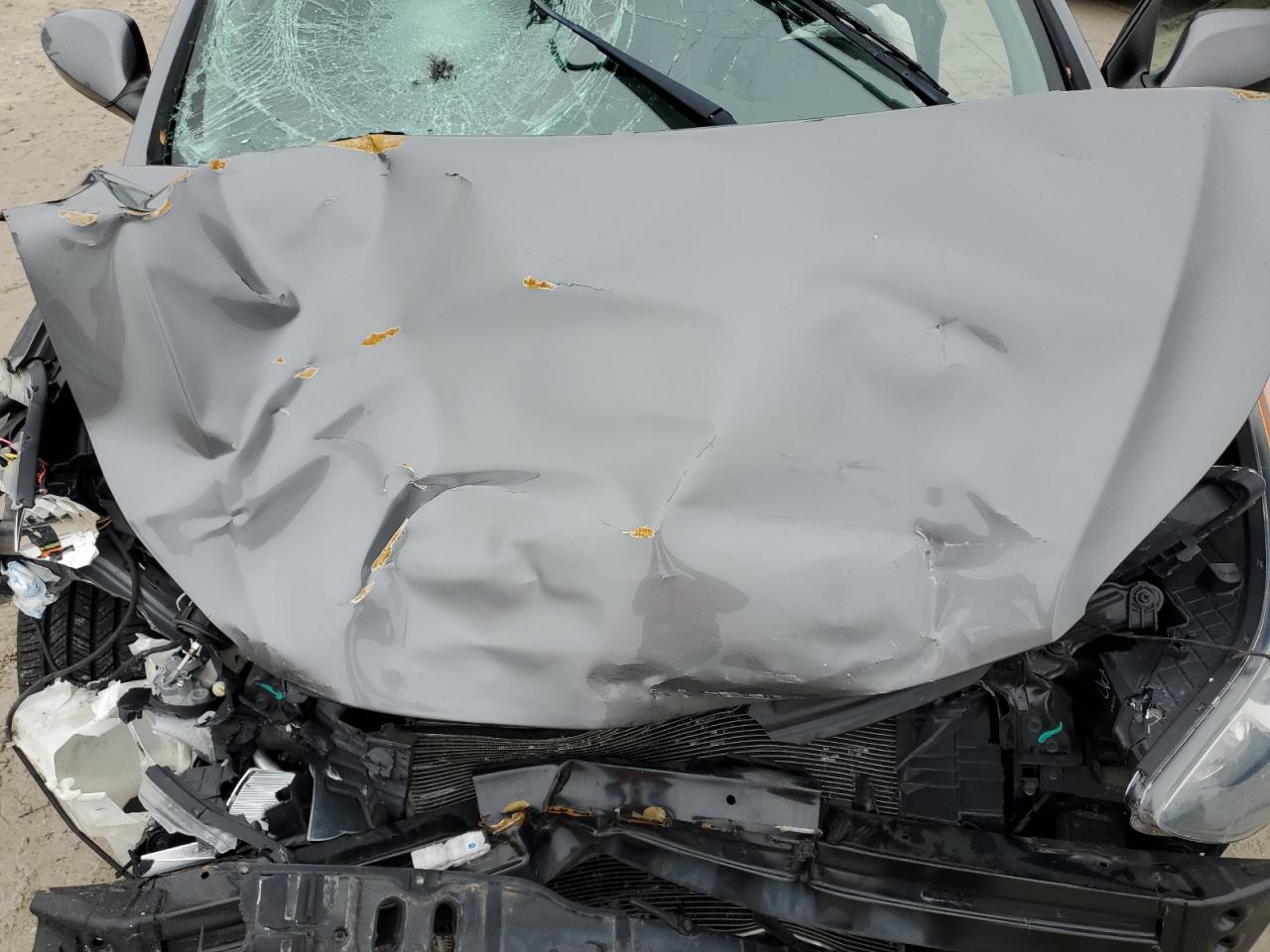 2013 Hyundai Elantra - Image 12