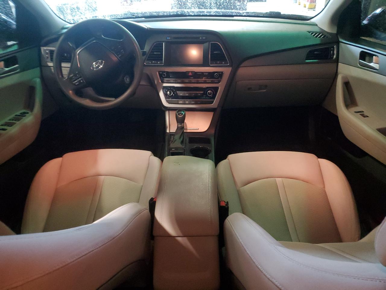 2017 Hyundai Sonata - Image 8