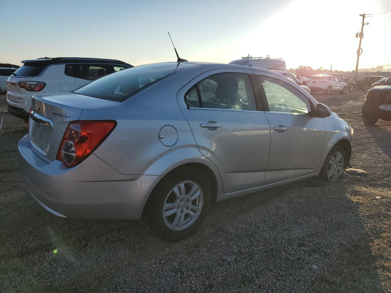 2013 Chevrolet Sonic - Image 3