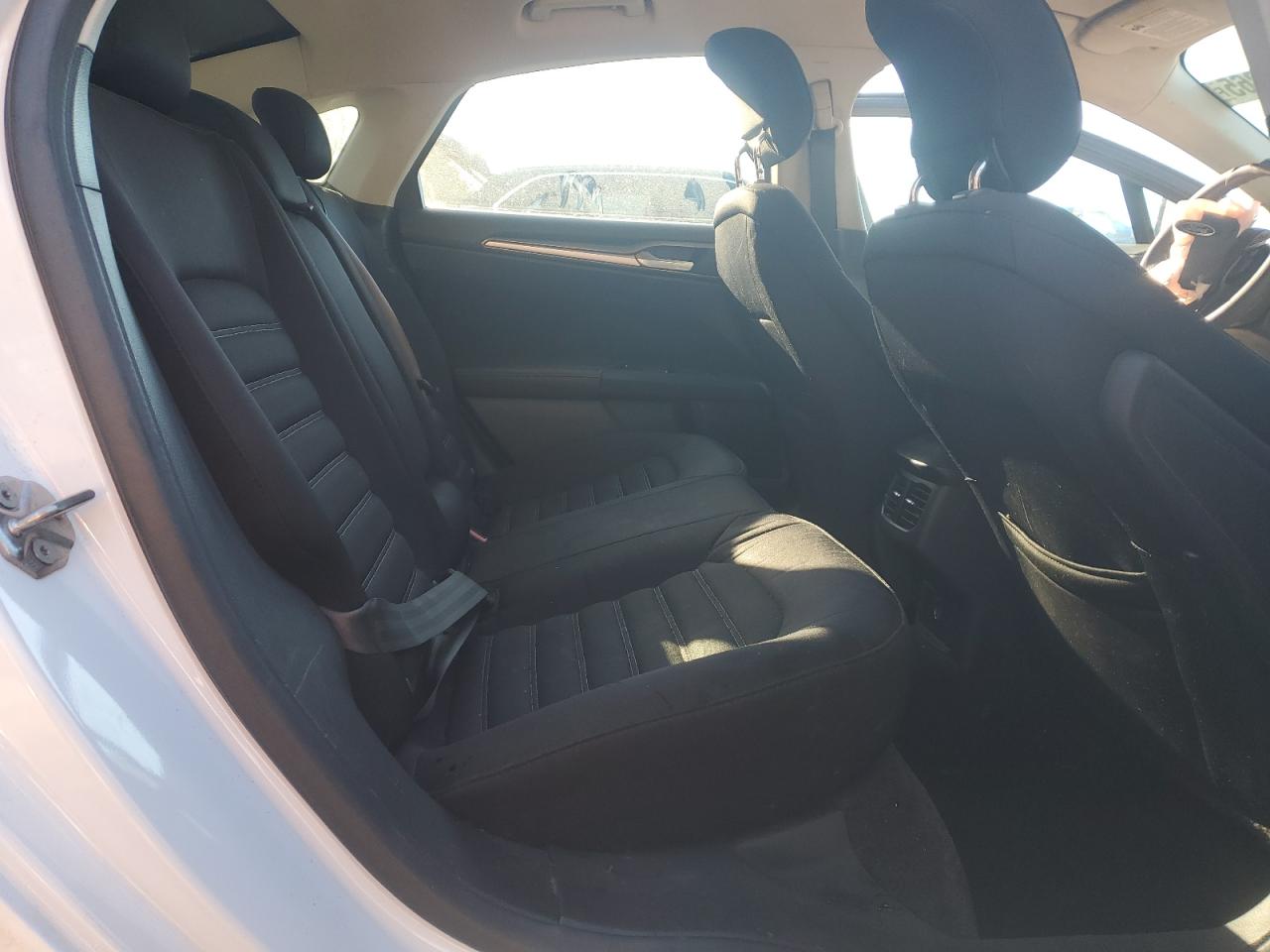 2015 Ford Fusion - Image 10