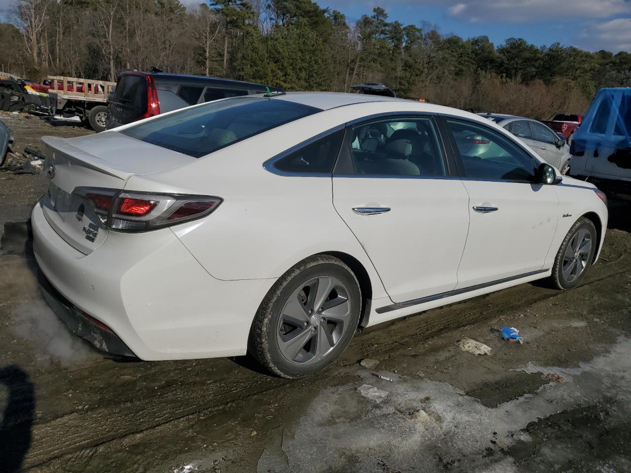 2017 Hyundai Sonata - Image 3